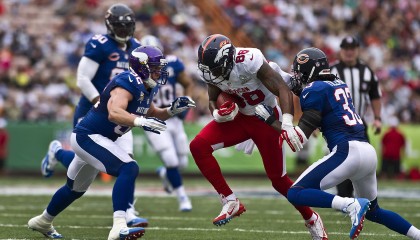 9游app-维斯巴达成功“封杀”对手，赢得荣誉战，维斯复活巴达克是哪一集