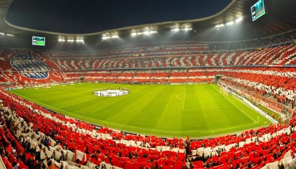 九游体育网站入口-活动周边：运动员签名照与台球器材热销，运动员个性签名